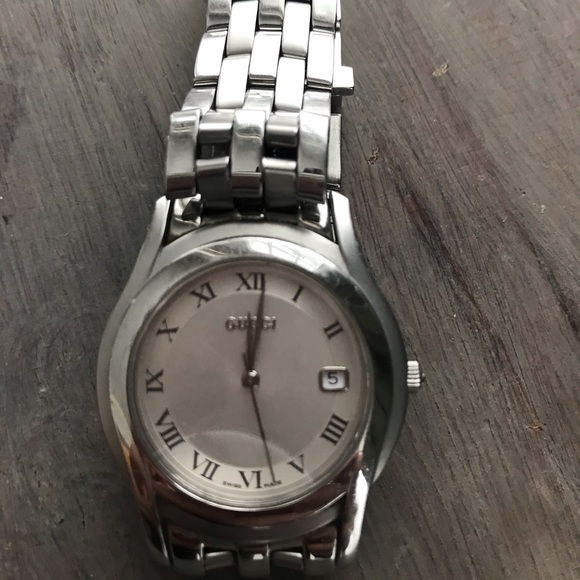 Men's Gucci 5500M watch - Picture 3 of 6